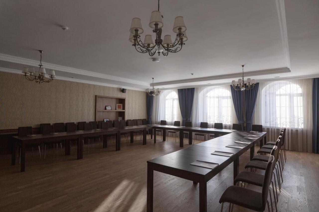 Hotel Monaco Astana Eksteriør bilde